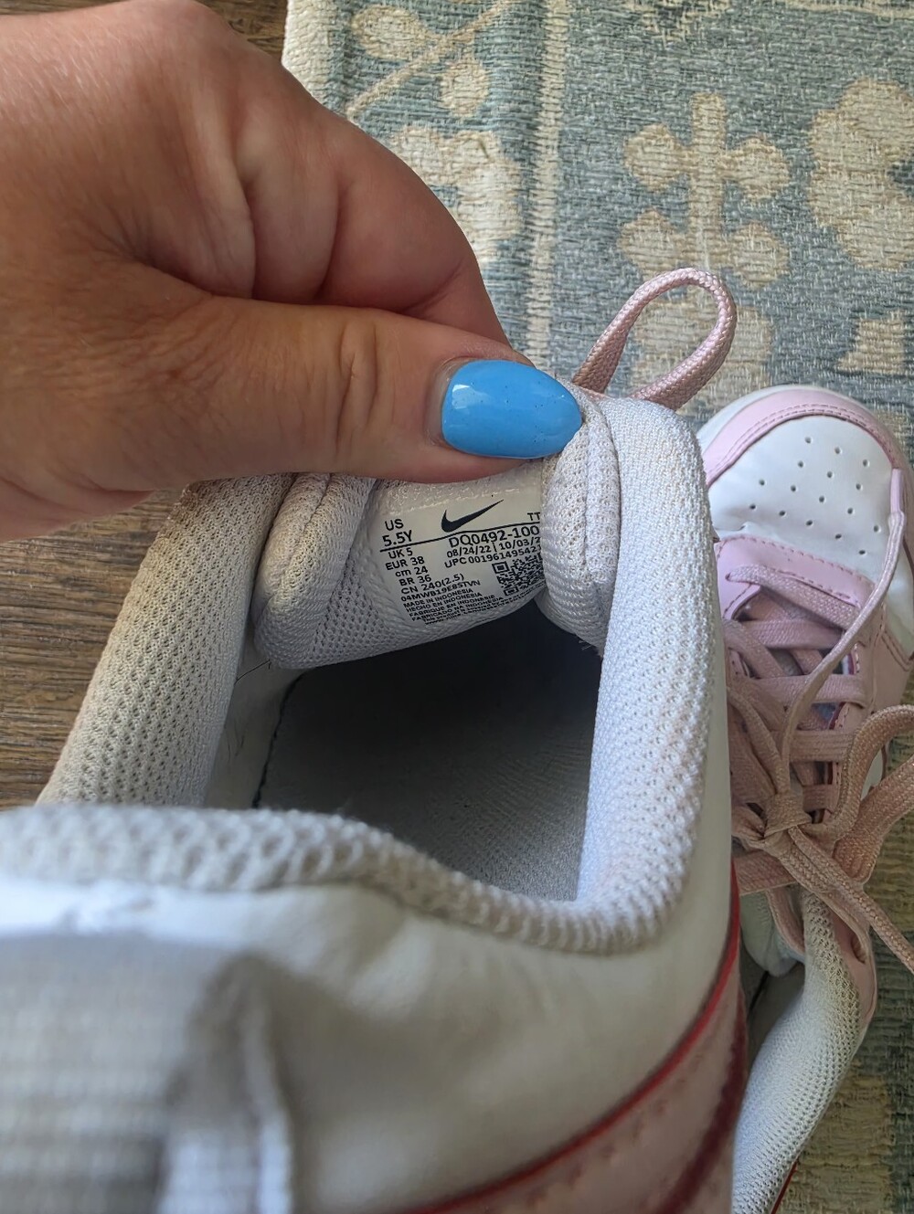 Pink Nike Dunks - Picture 5 of 6